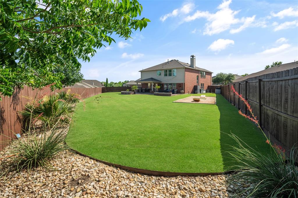2115 Highland River Drive