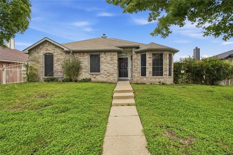 Photo of 1509 Allen Drive, Mesquite, TX 75149 (MLS # 21242003)