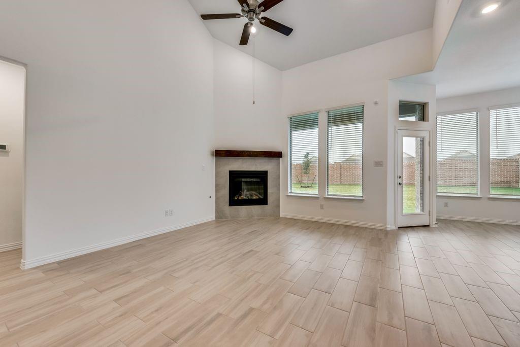 Photo 9 of 27 of 14728 Marrowglen Road house