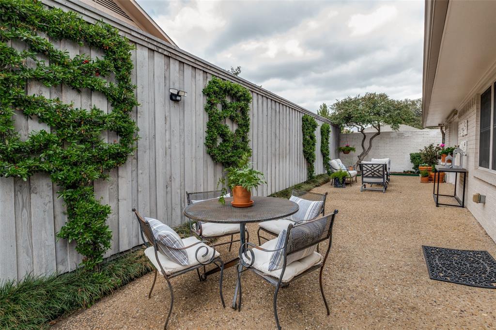 Carriage Square Duplex - Residential