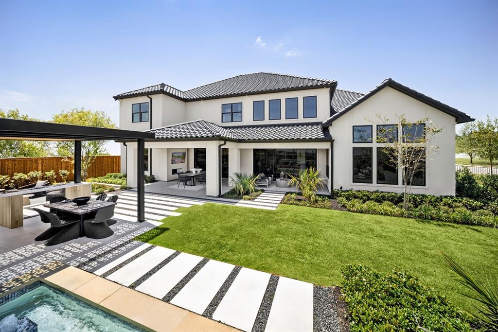 291 Williamsburg Place