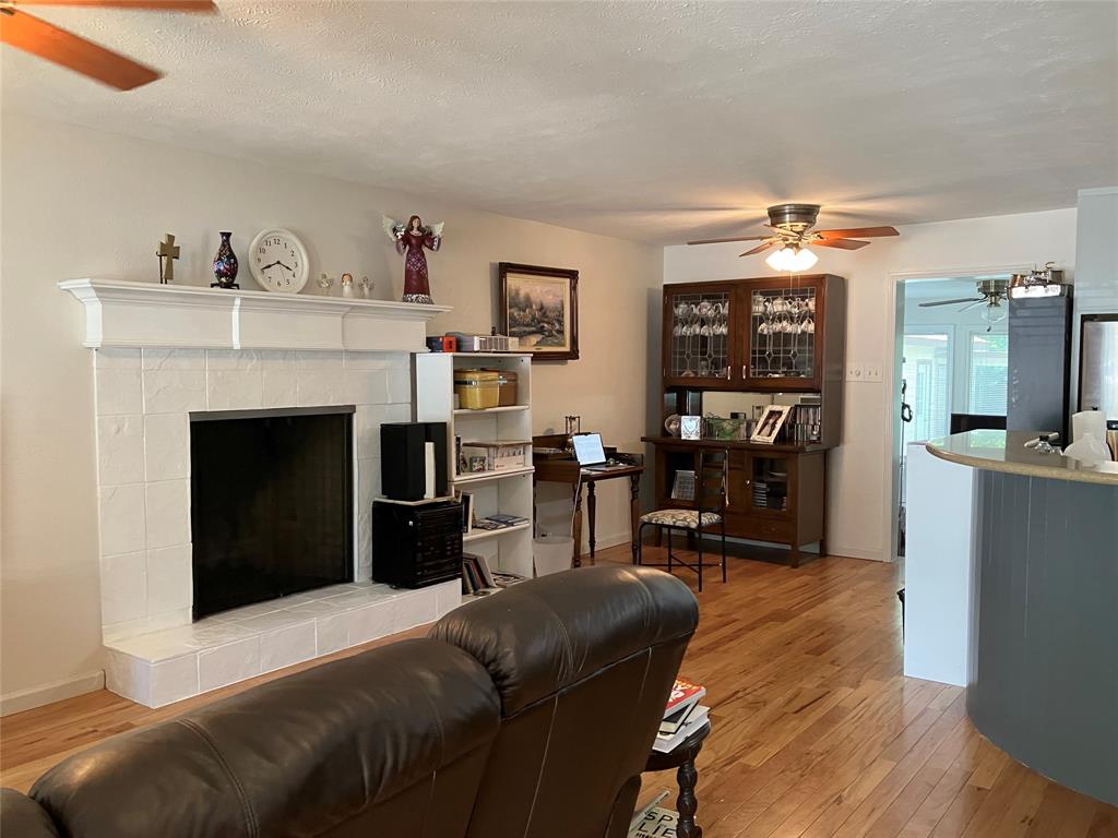 1917 Dogwood Drive