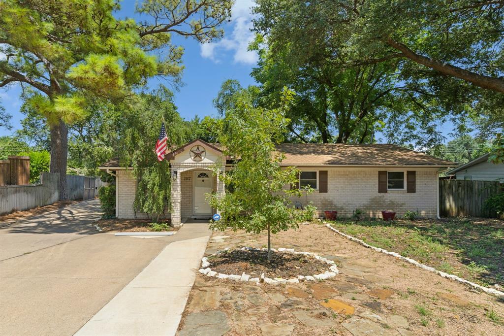 1917 Dogwood Drive