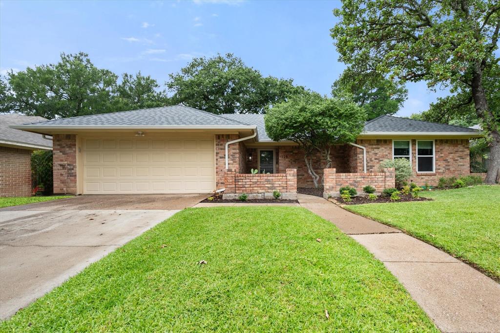 1229 Brookfield Lane