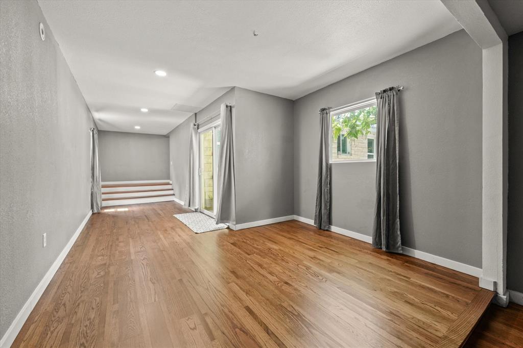 Summit Lawn - Residential