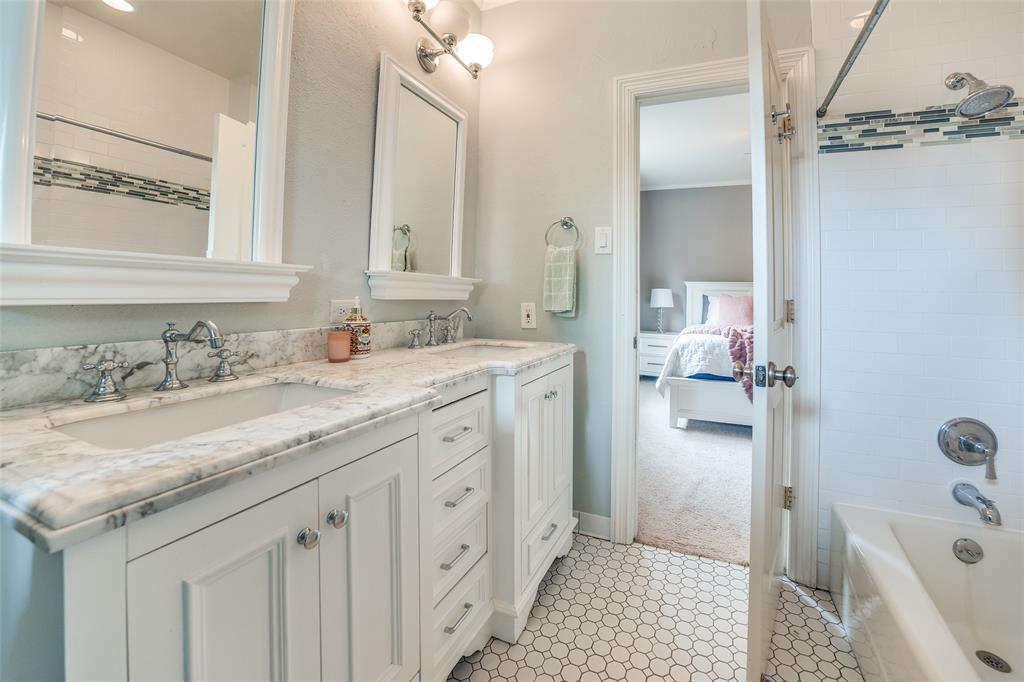 Granada Place - Residential