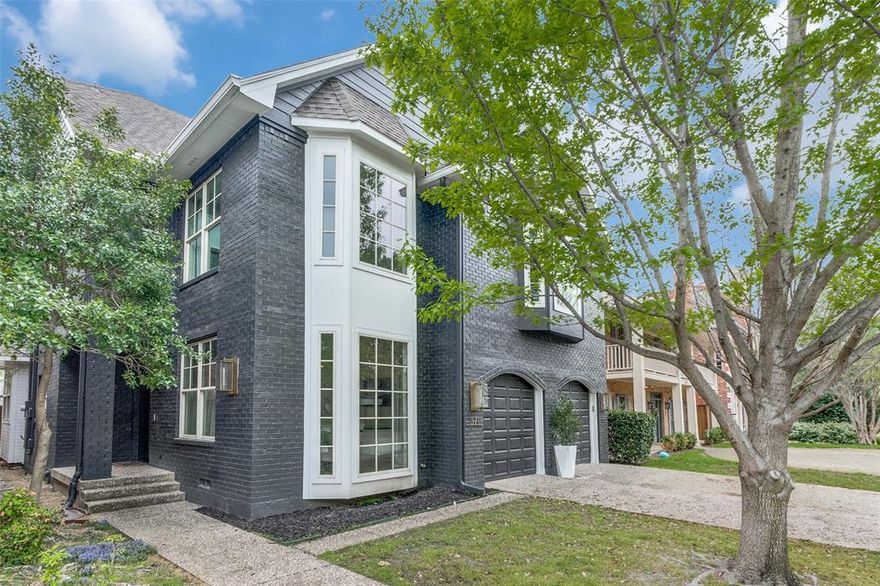 Fantastic house and opportunity in HPISD. 4 bedrooms, plus large den and office, which could be a 5th bedroom, 3.1 bathrooms, laundry room with storage, formal dining room, large family room, eat-in kitchen, 2 car attached garage with loads of built in shelving, and generous turfed back yard and patio.  This home, built in 1980, has beautiful moulding details, and has been meticulously maintained and updated.  With hardwood floors throughout, an abundance of light and windows, it has a thoughtful and traditional layout inside and out. Each bedroom has a walk in closet, and the master suite has a spa like tub and shower, and two custom walk in closets. The kitchen has Viking double ovens, a gas range, and a built in desk. So many features and updates, and a great location, too!