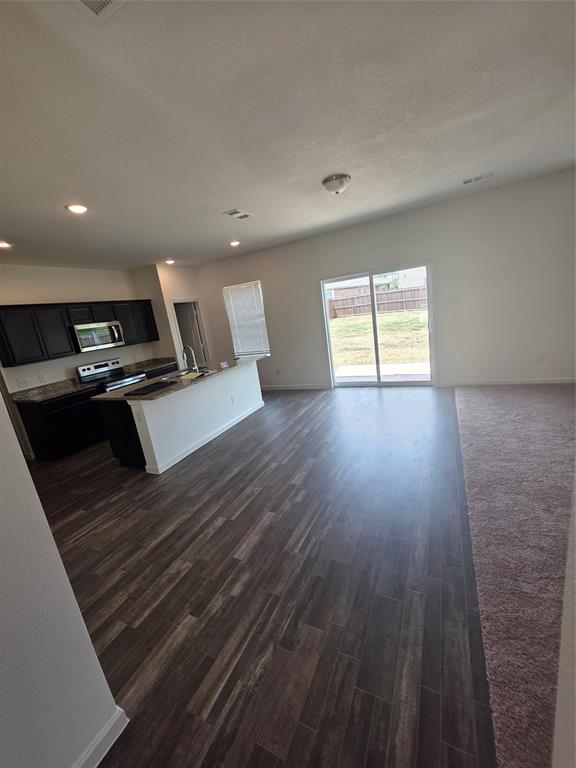 477 Bank Way