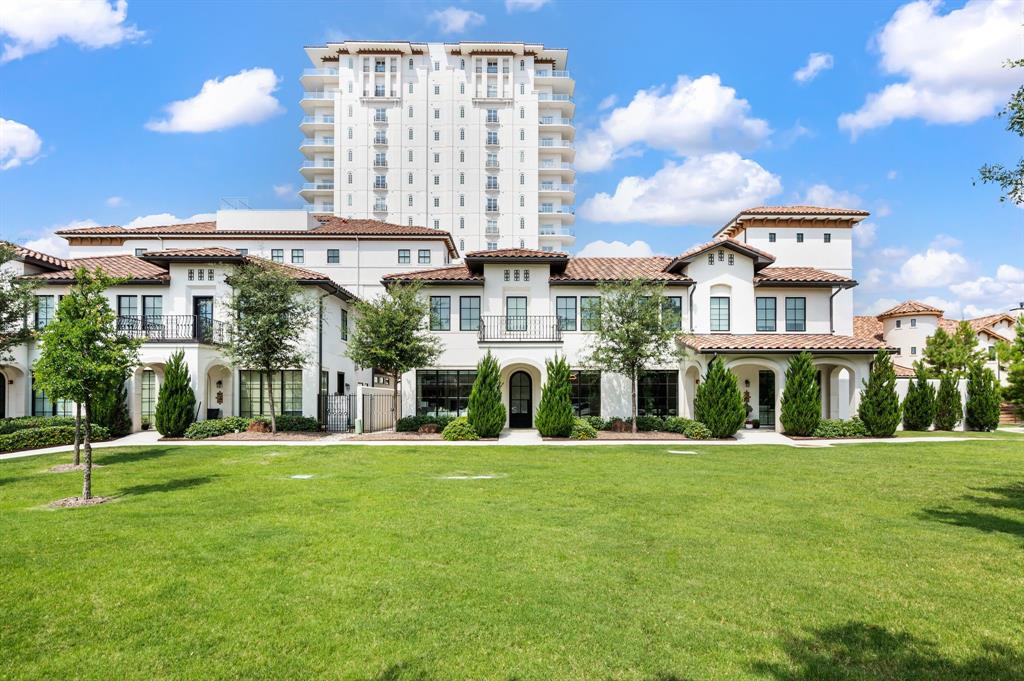 2850 Lakeside Parkway 106