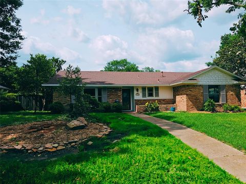 530 Parkview Lane Richardson TX 75080
