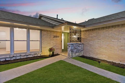 Tiny photo for 2317 Gibbs Williams Circle, Dallas, TX 75224 (MLS # 21206428)