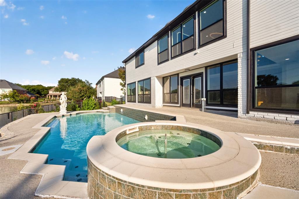 3007 Waterway Court