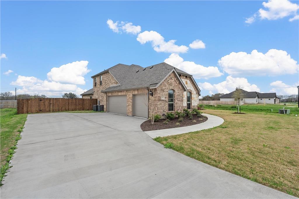 2711 Cibolo Creek Drive
