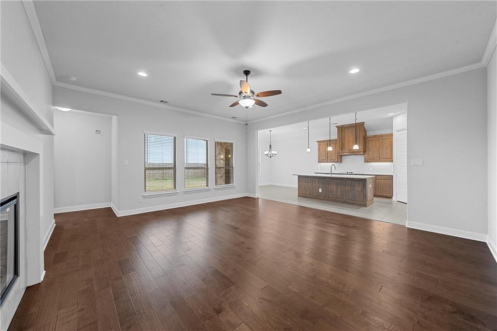 2711 Cibolo Creek Drive