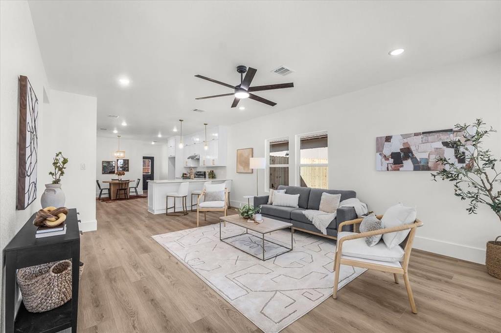 1125 E Humbolt Street