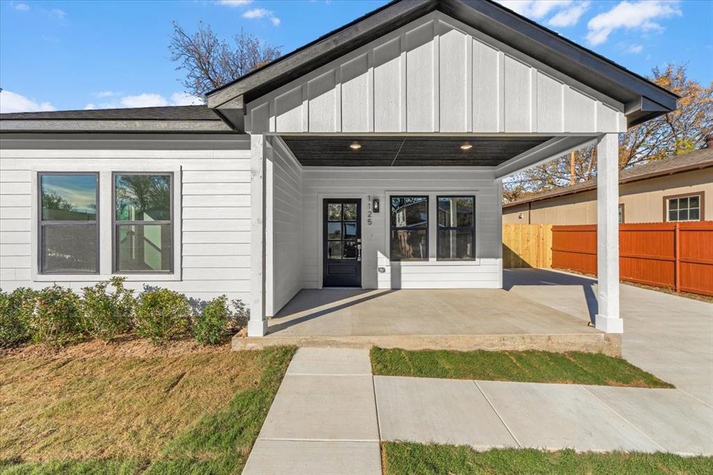 1125 E Humbolt Street