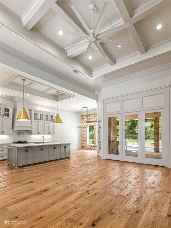 ESPLANADE - Residential