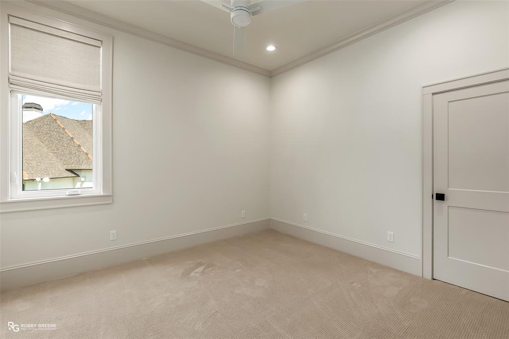 ESPLANADE - Residential