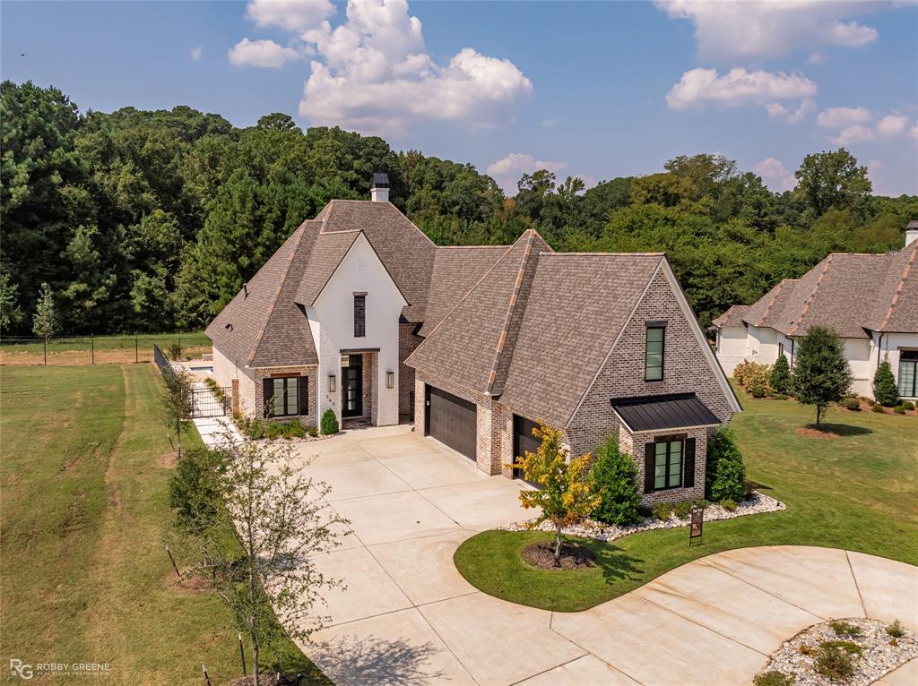 ESPLANADE - Residential