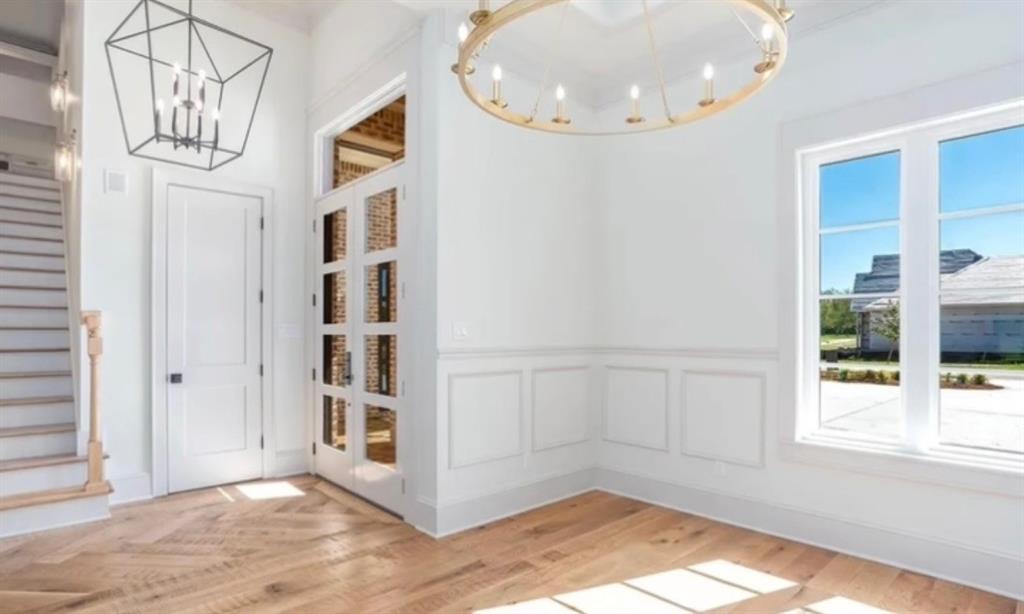 343 Crossfield Court