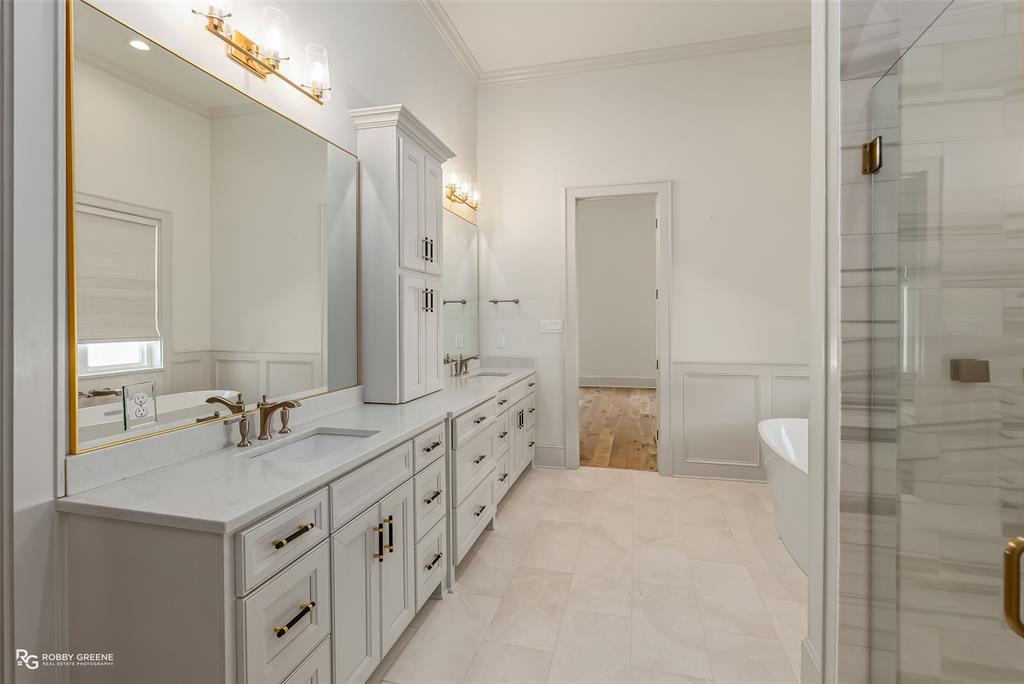 ESPLANADE - Residential