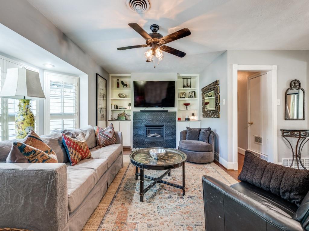 879 Peavy Road