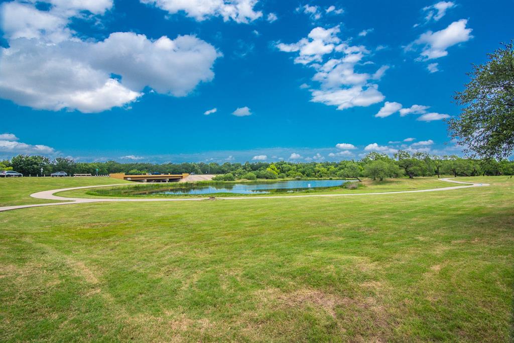 1602 Crooked Creek Drive