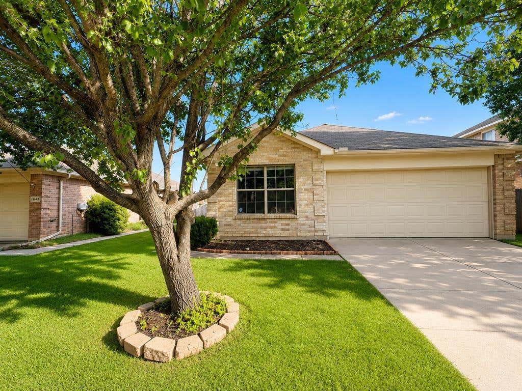 Photo of 1249 Cottonwood Drive, Crowley, TX 76036 (MLS # 21307358)