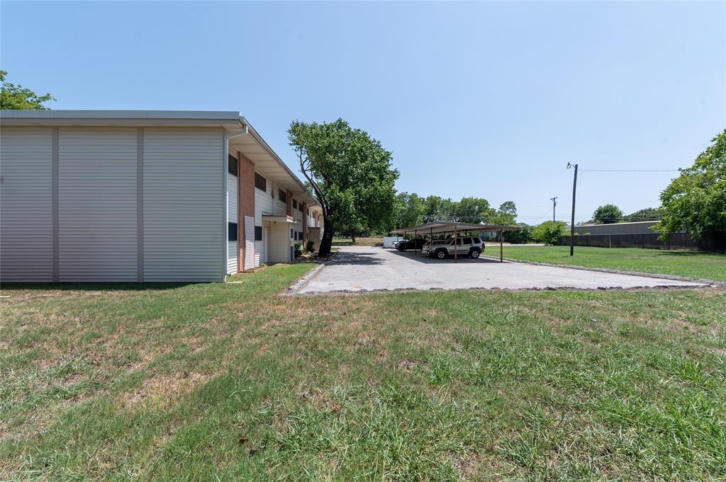 401 Betchan Street 1B