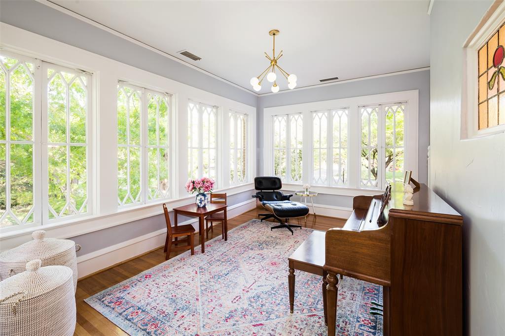 Munger Place - Residential