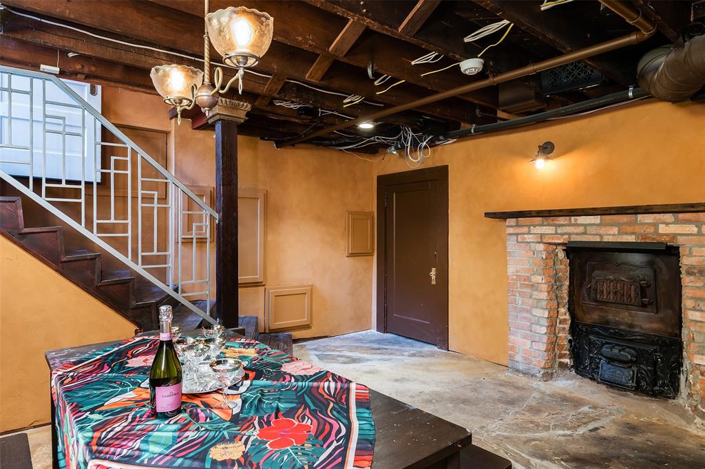 Munger Place - Residential