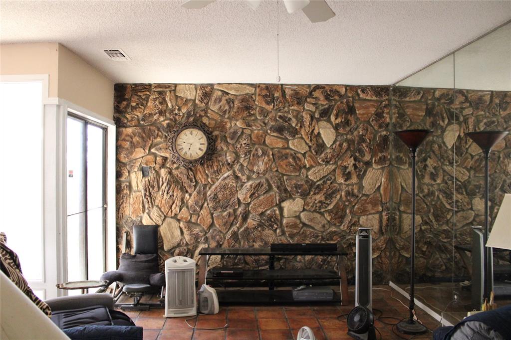 5725 Jacqueline Road