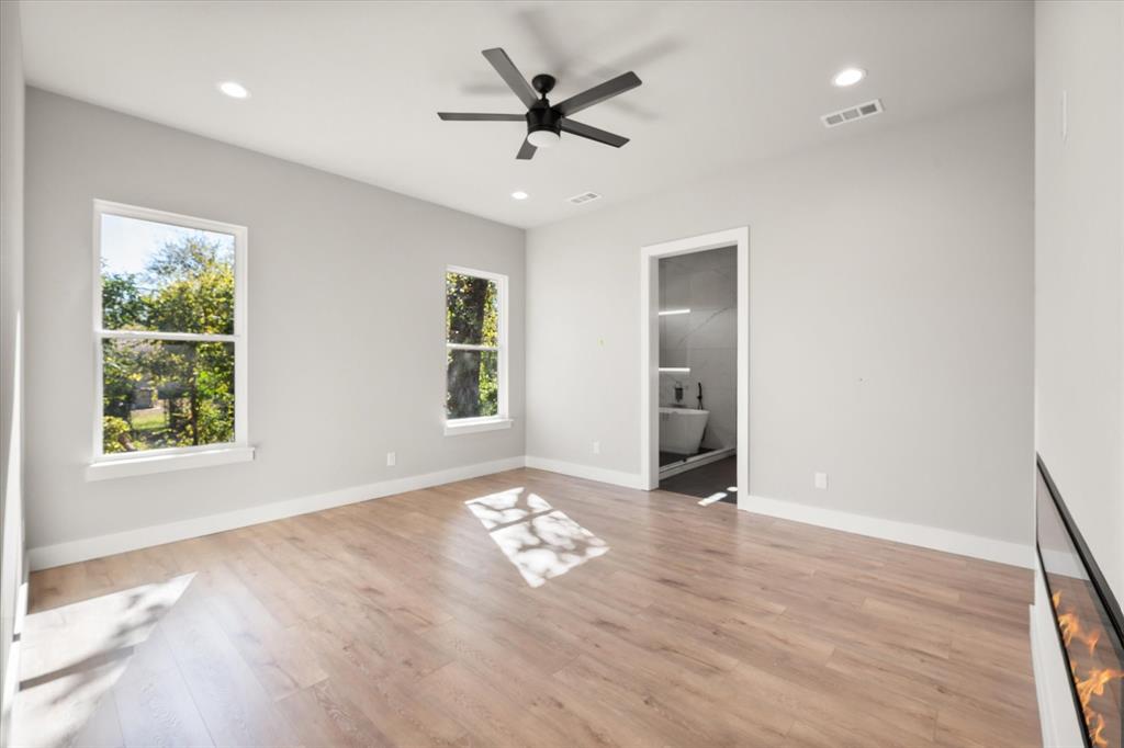 SOUTHGATE MANOR - Residential