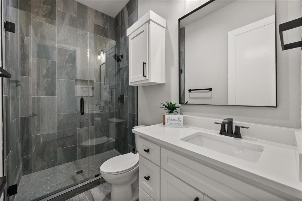 SOUTHGATE MANOR - Residential