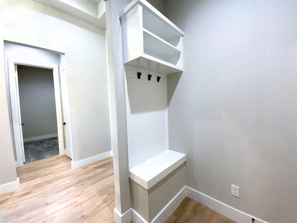 SOUTHGATE MANOR - Residential