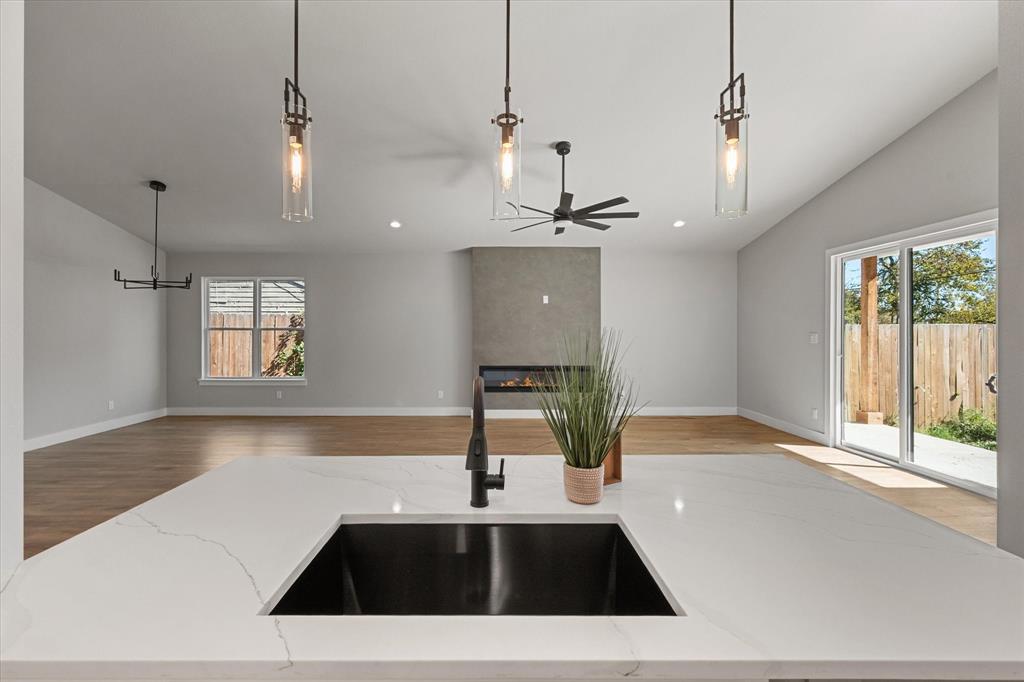 SOUTHGATE MANOR - Residential