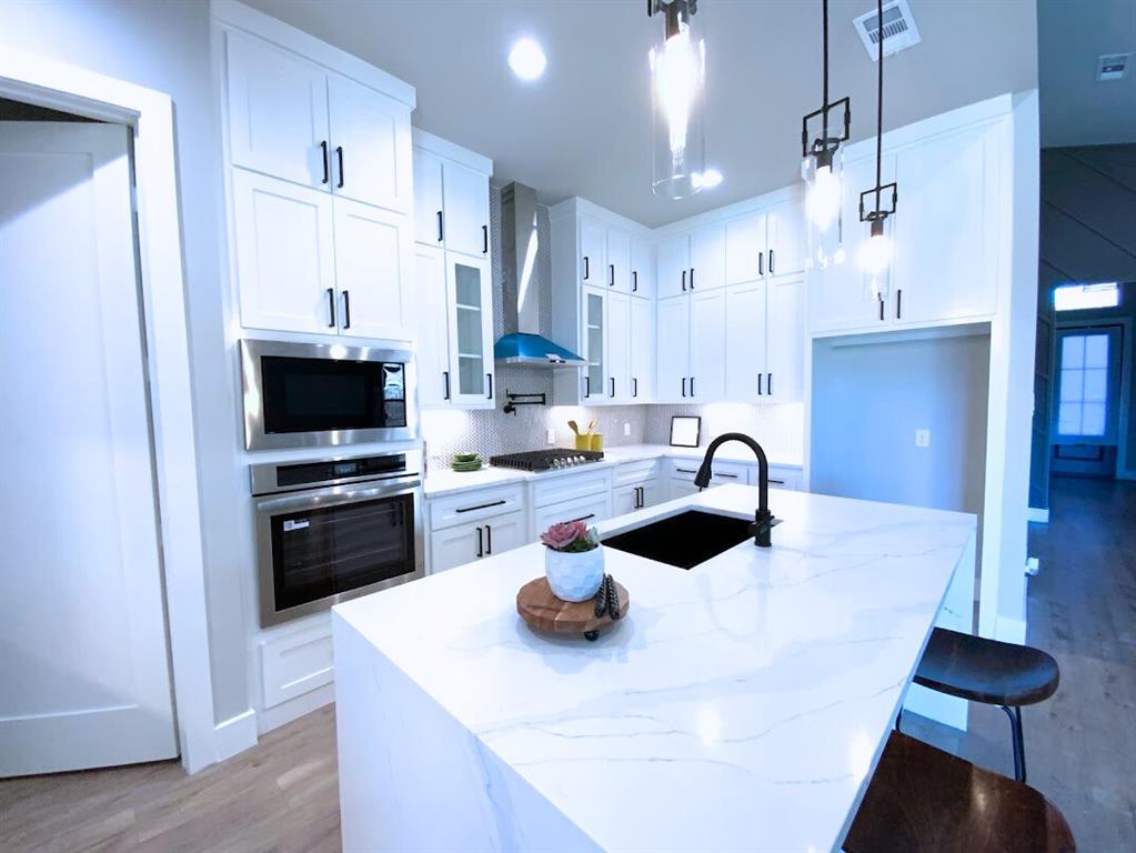 SOUTHGATE MANOR - Residential