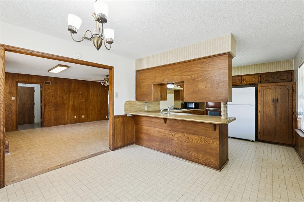 Wylwood Estates Second Instl - Residential