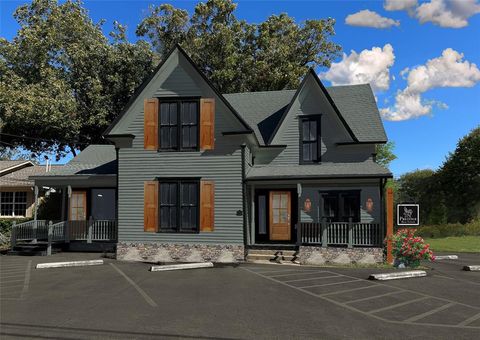 512 W Main Street Waxahachie TX 75165