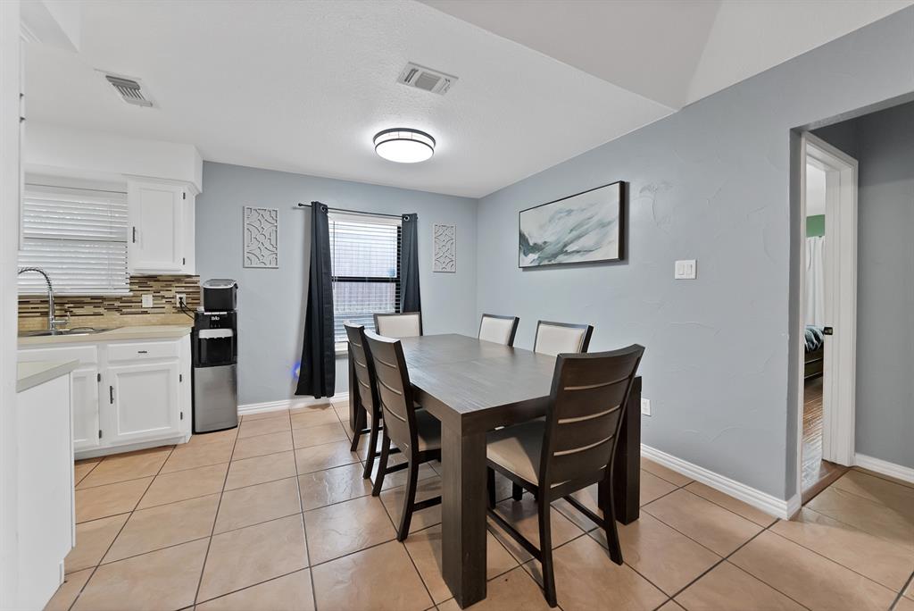 2961 Roosevelt Avenue