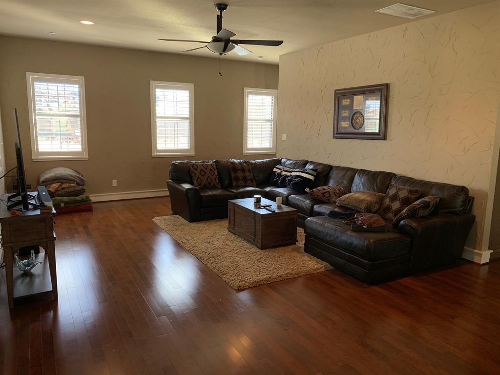 Bryan Square Twnhms - Residential Lease