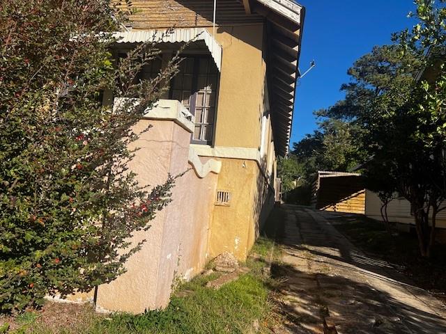 2507 Highland Avenue