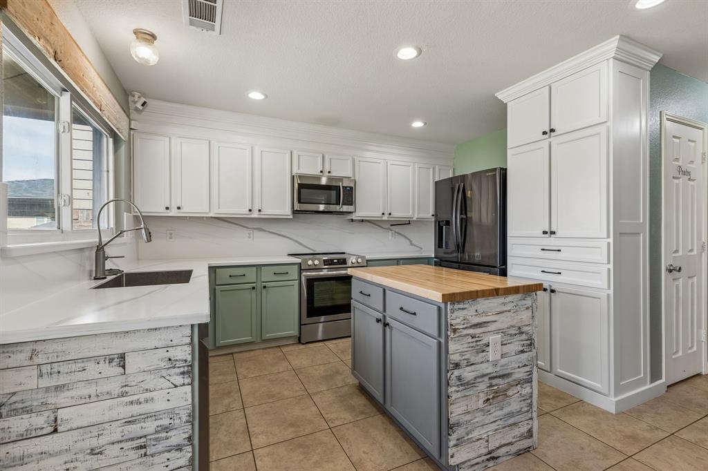 Lost Creek Ranch North II - Residential