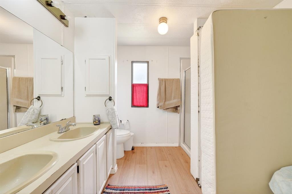 K & M Acres - Residential
