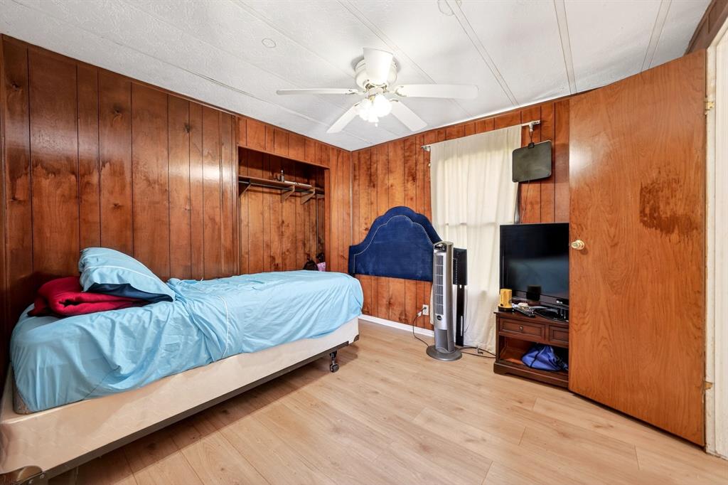 K & M Acres - Residential