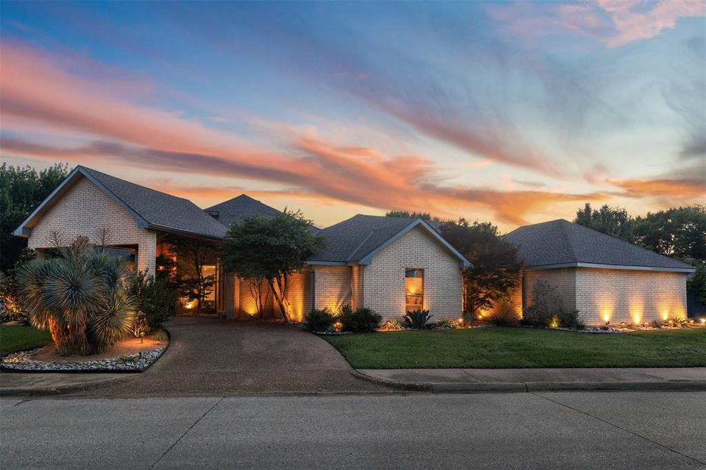 5931 Mapleshade Lane