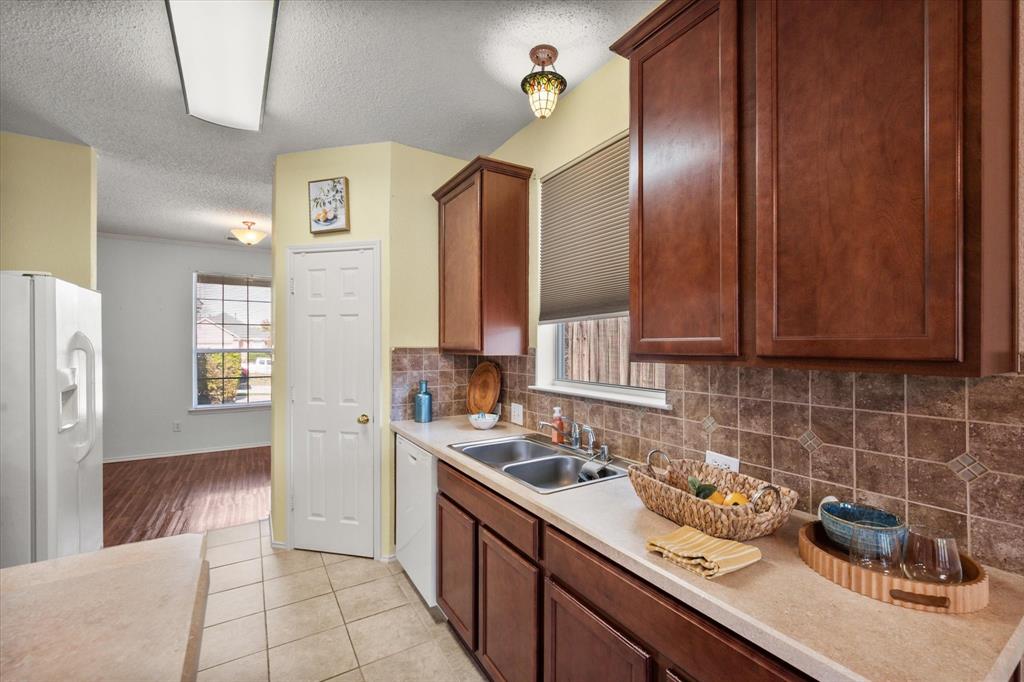 4908 Glenscape Court