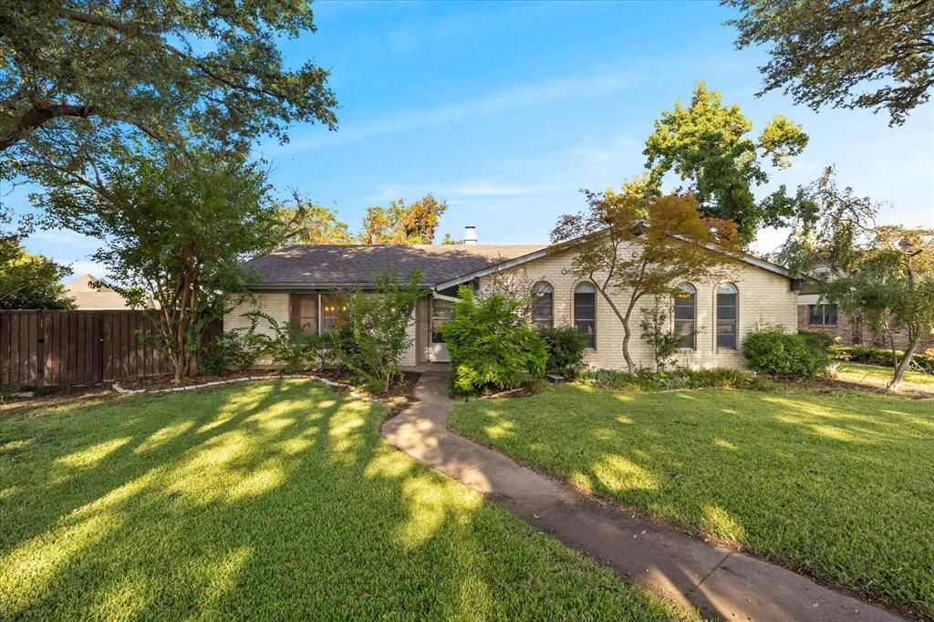 Photo of 2733 Biloxi Lane, Mesquite, TX 75150 (MLS # 21045714)