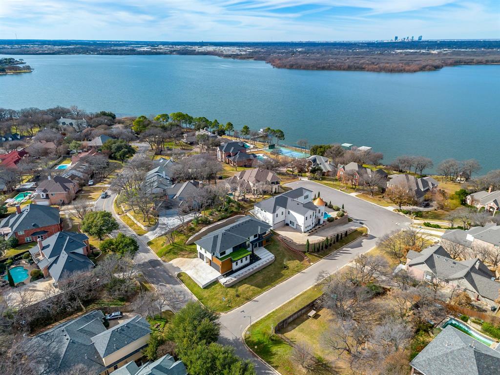 6301 Tiffany Oaks Lane