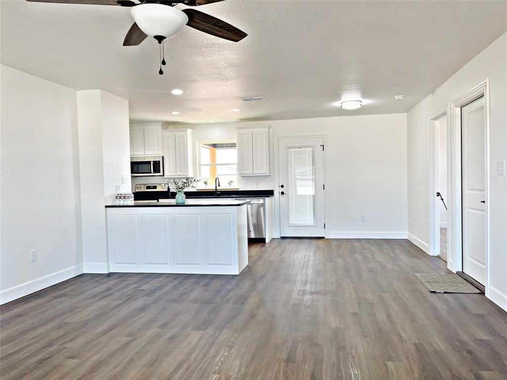 Photo 14 of 38 of 1824 Bandolero Road house